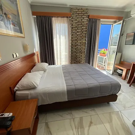 Acropole Hotel Le Pirée
